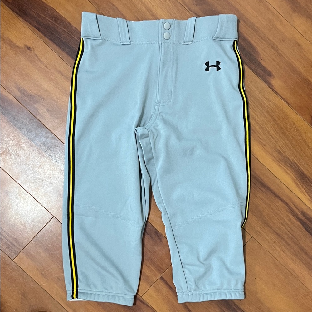 Under Armour Youth Gray baseball knickers with Black and Yellow Stripes